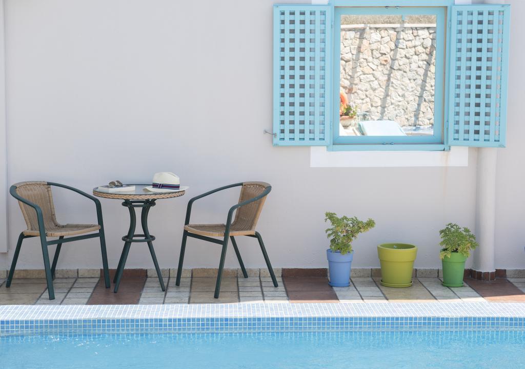 Villa Rose Fira  Luaran gambar