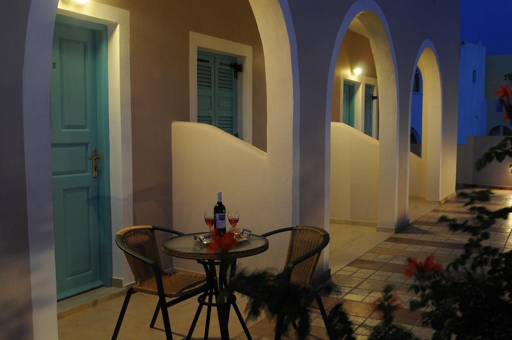 Villa Rose Fira  Luaran gambar