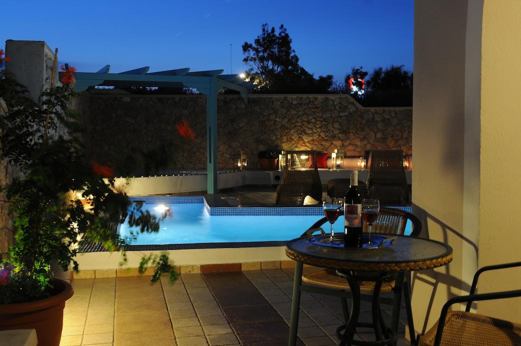 Villa Rose Fira  Luaran gambar